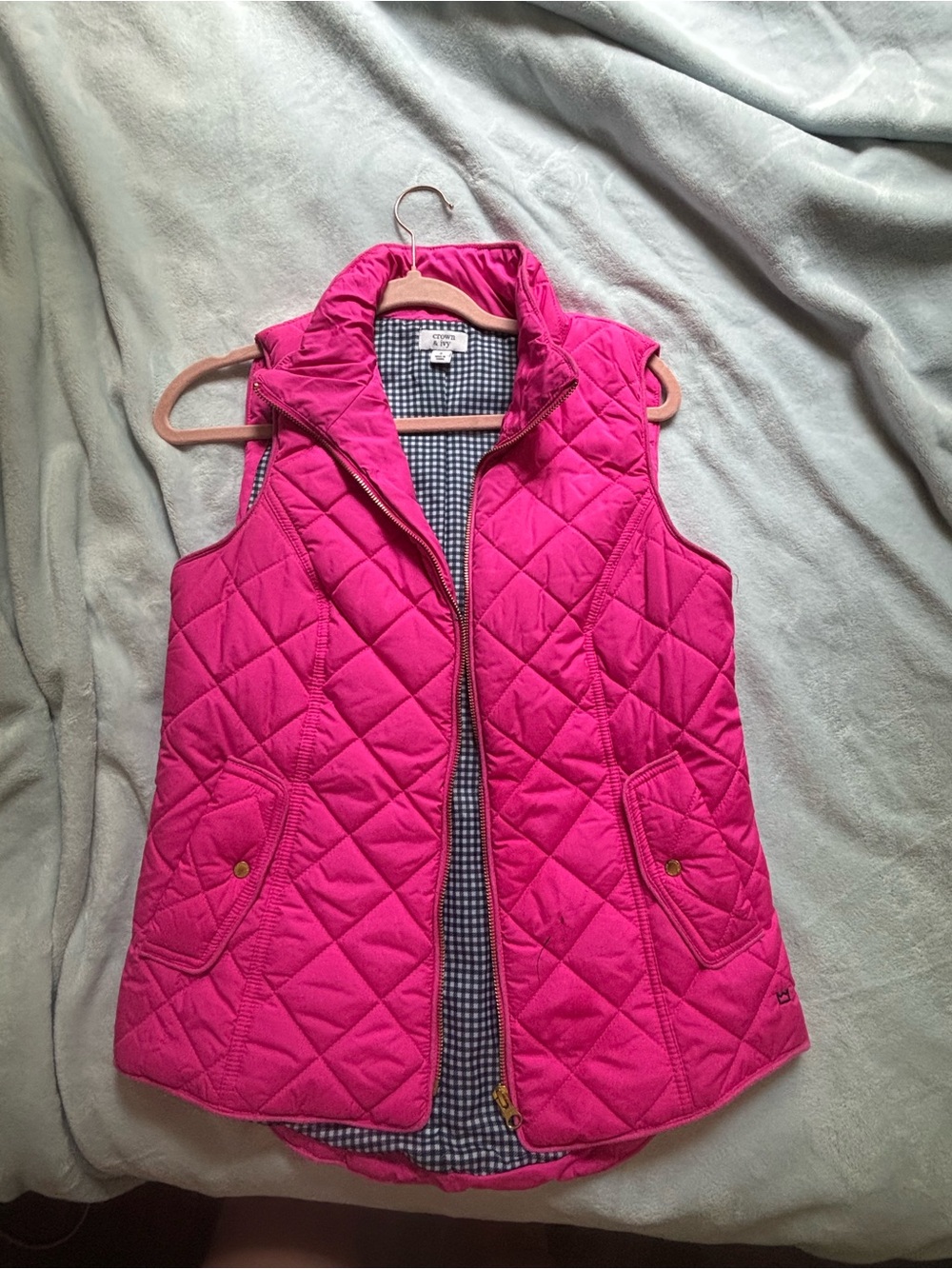 crown & ivy Quilted Hot Pink Sleeveless Vest